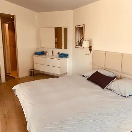 Rose Golfe De Saint Tropez Villa